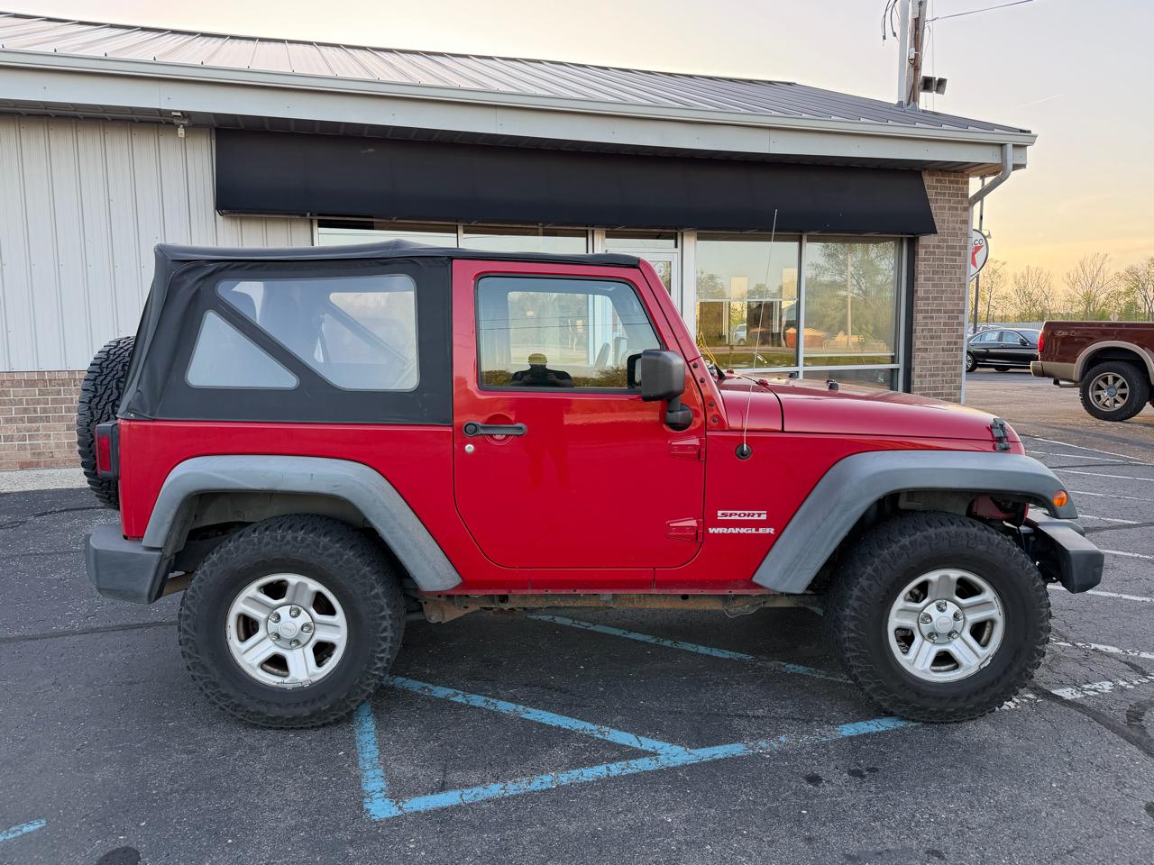 Jeep Wrangler 4WD 2dr Sport 2011