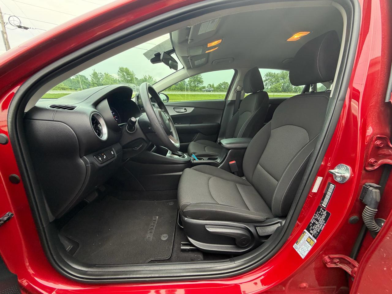 Kia Forte LXS IVT 2024