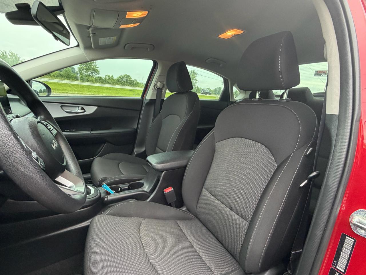 Kia Forte LXS IVT 2024