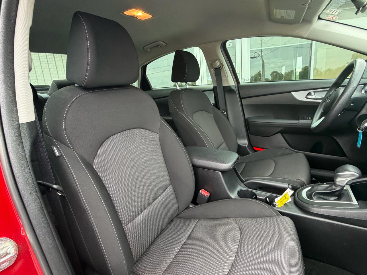 Kia Forte LXS IVT 2024