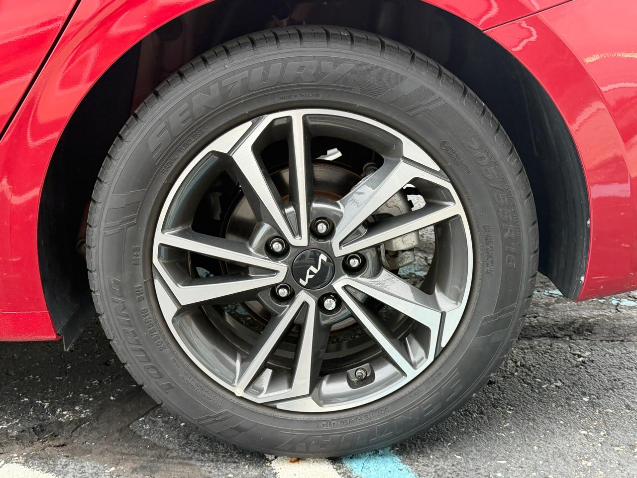 Kia Forte LXS IVT 2024