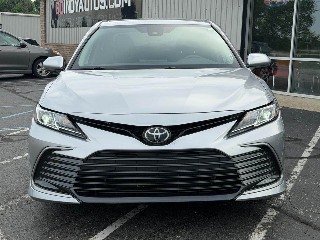 Toyota Camry LE Auto (Natl) 2022