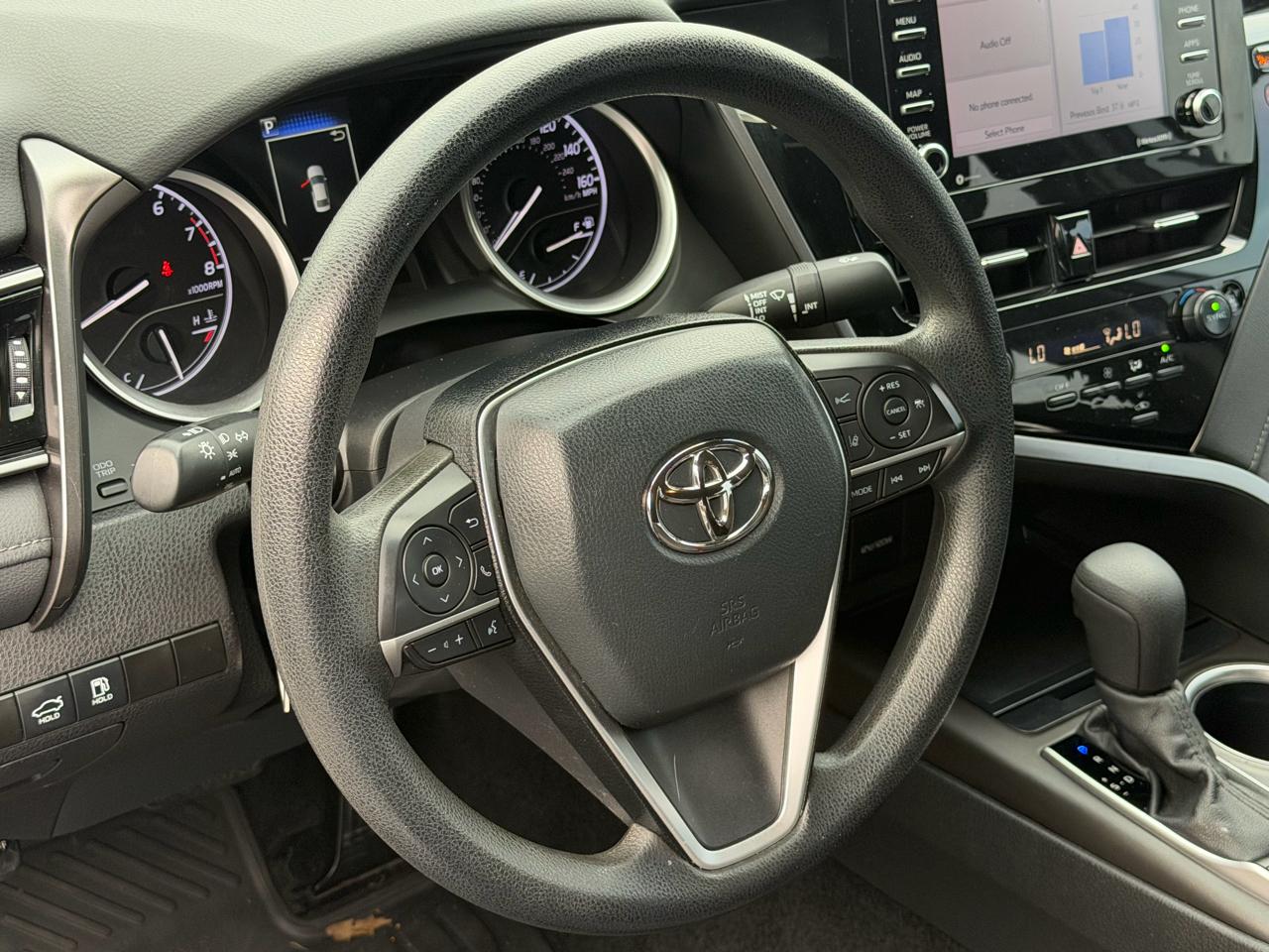 Toyota Camry LE Auto (Natl) 2022
