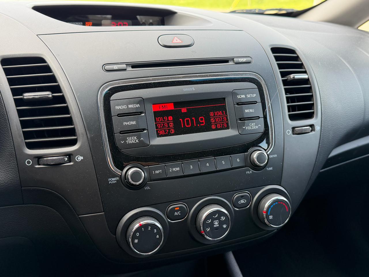 Kia Forte LX Auto 2017