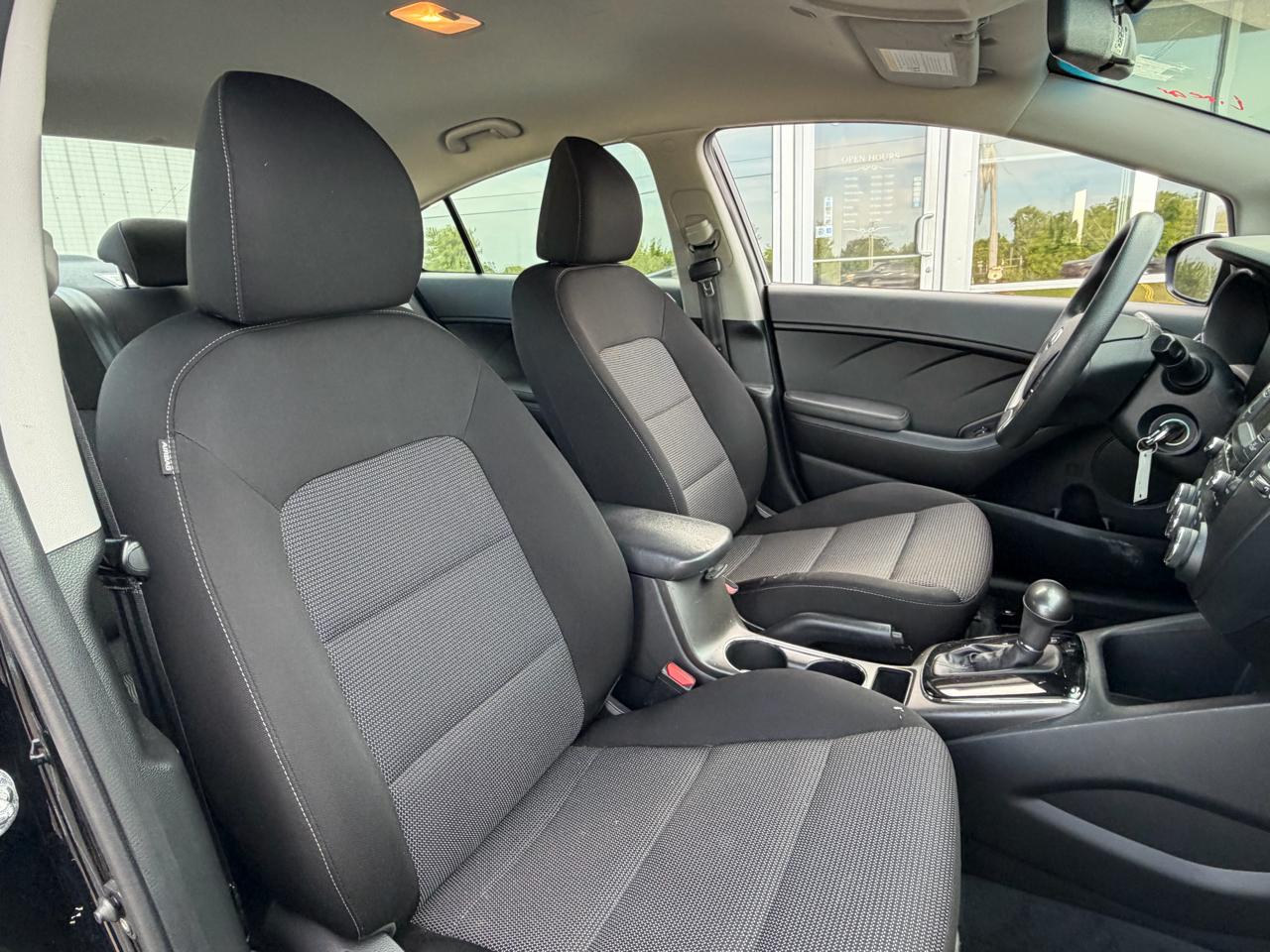 Kia Forte LX Auto 2017