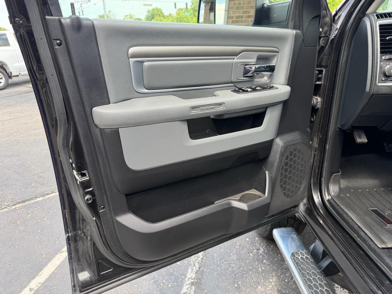 RAM 2500 4WD Crew Cab 149" Big Horn 2016