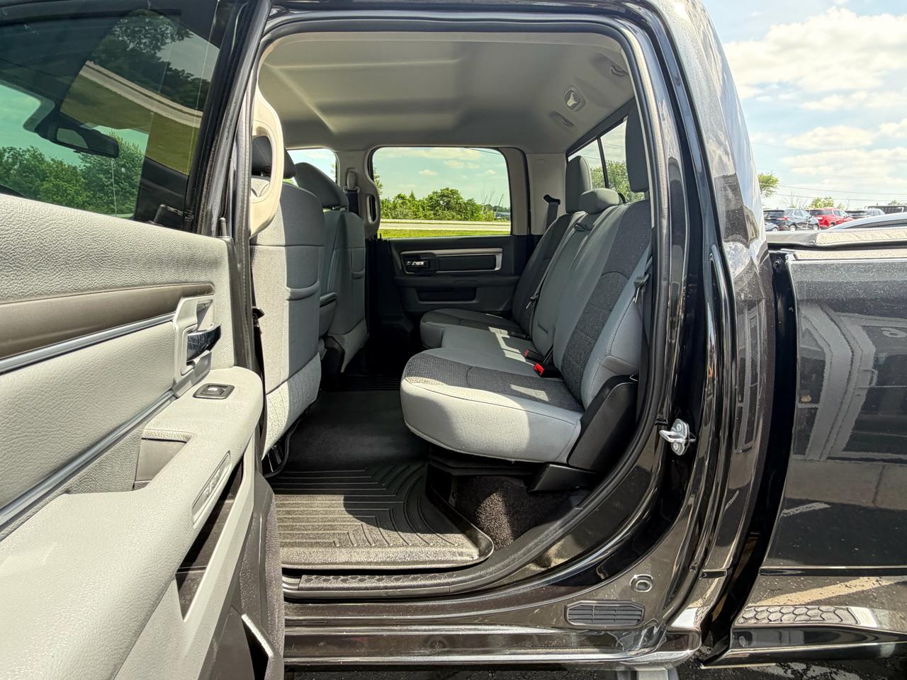 RAM 2500 4WD Crew Cab 149" Big Horn 2016