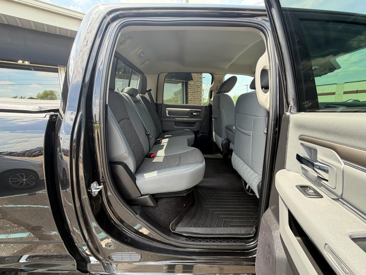RAM 2500 4WD Crew Cab 149" Big Horn 2016