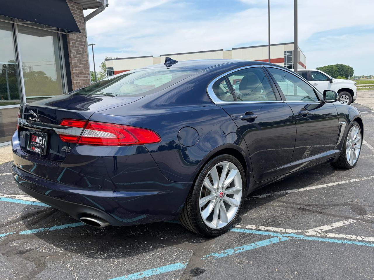 Jaguar XF 4dr Sdn V6 Sport AWD 2015