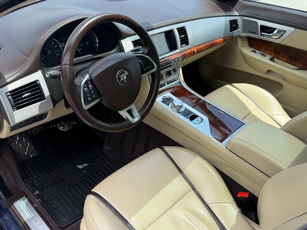 Jaguar XF 4dr Sdn V6 Sport AWD 2015