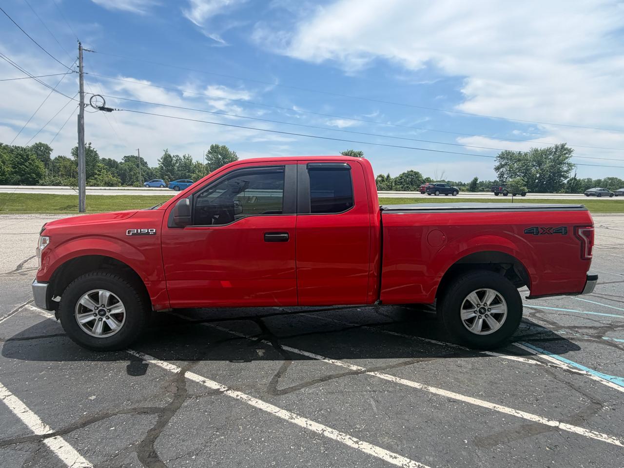 Ford F-150 4WD SuperCab 145" XL 2015