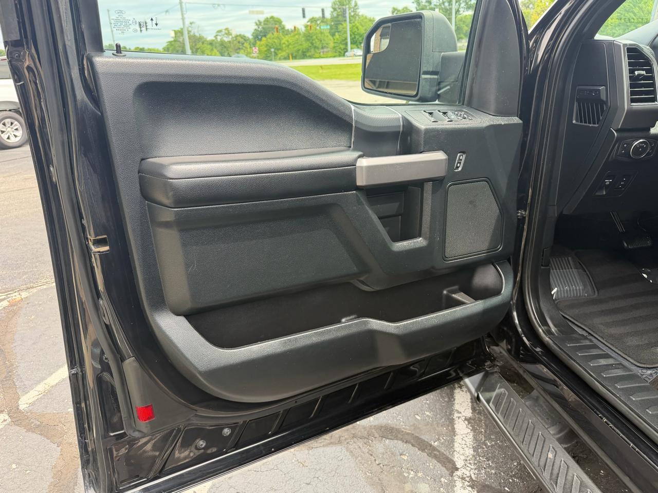Ford F-150 XLT 4WD SuperCab 8' Box 2020