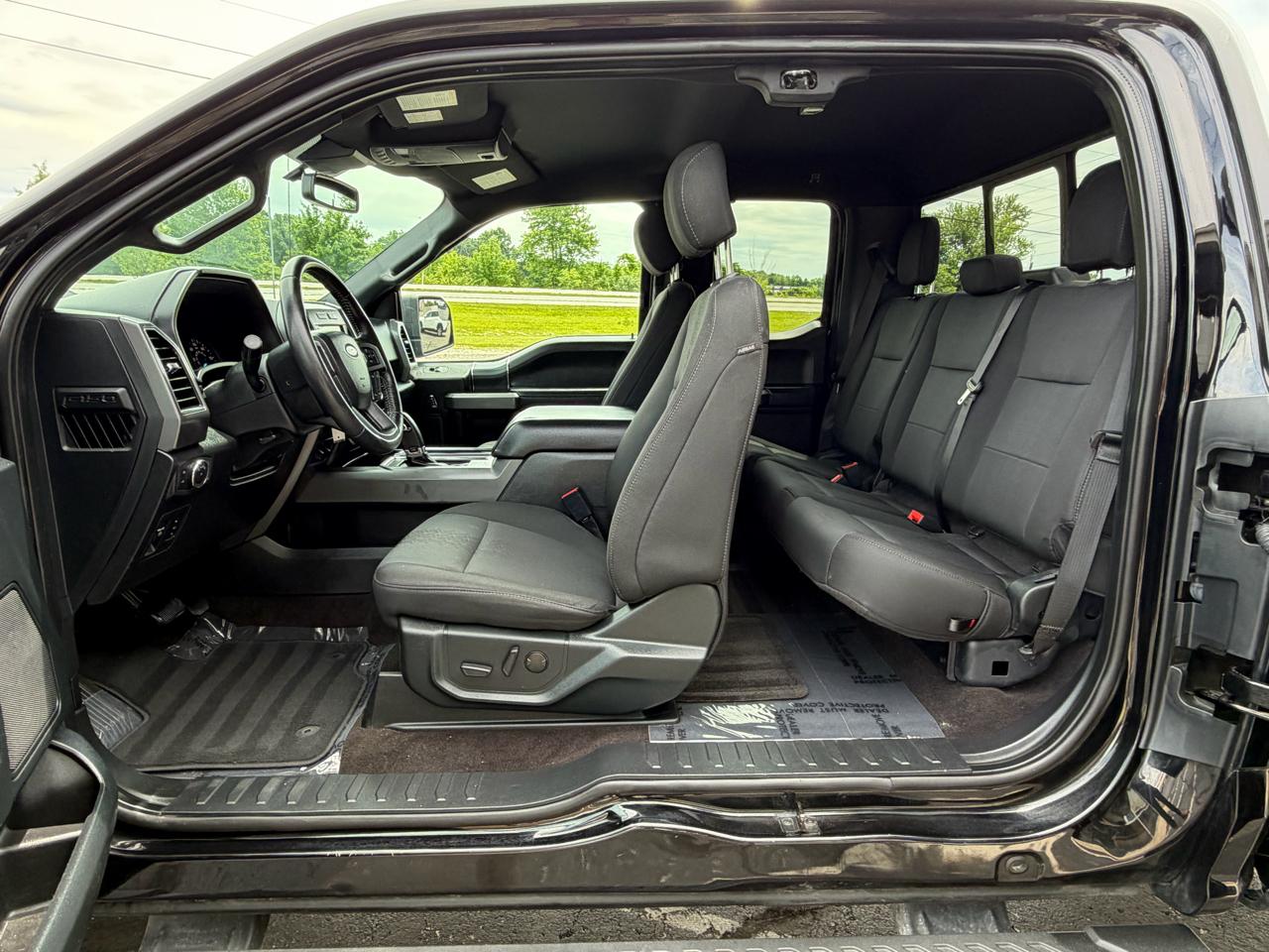 Ford F-150 XLT 4WD SuperCab 8' Box 2020