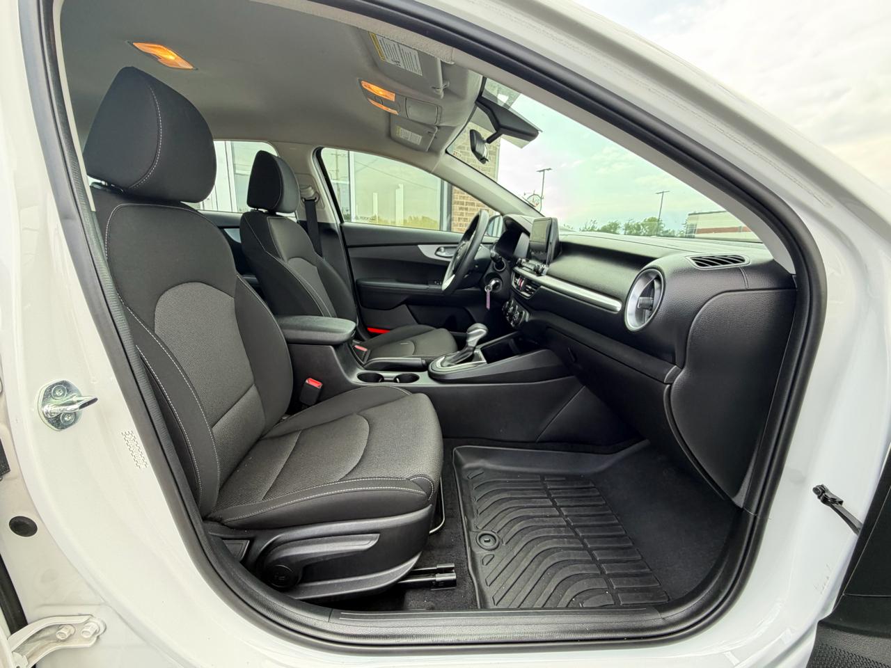 Kia Forte LXS IVT 2023