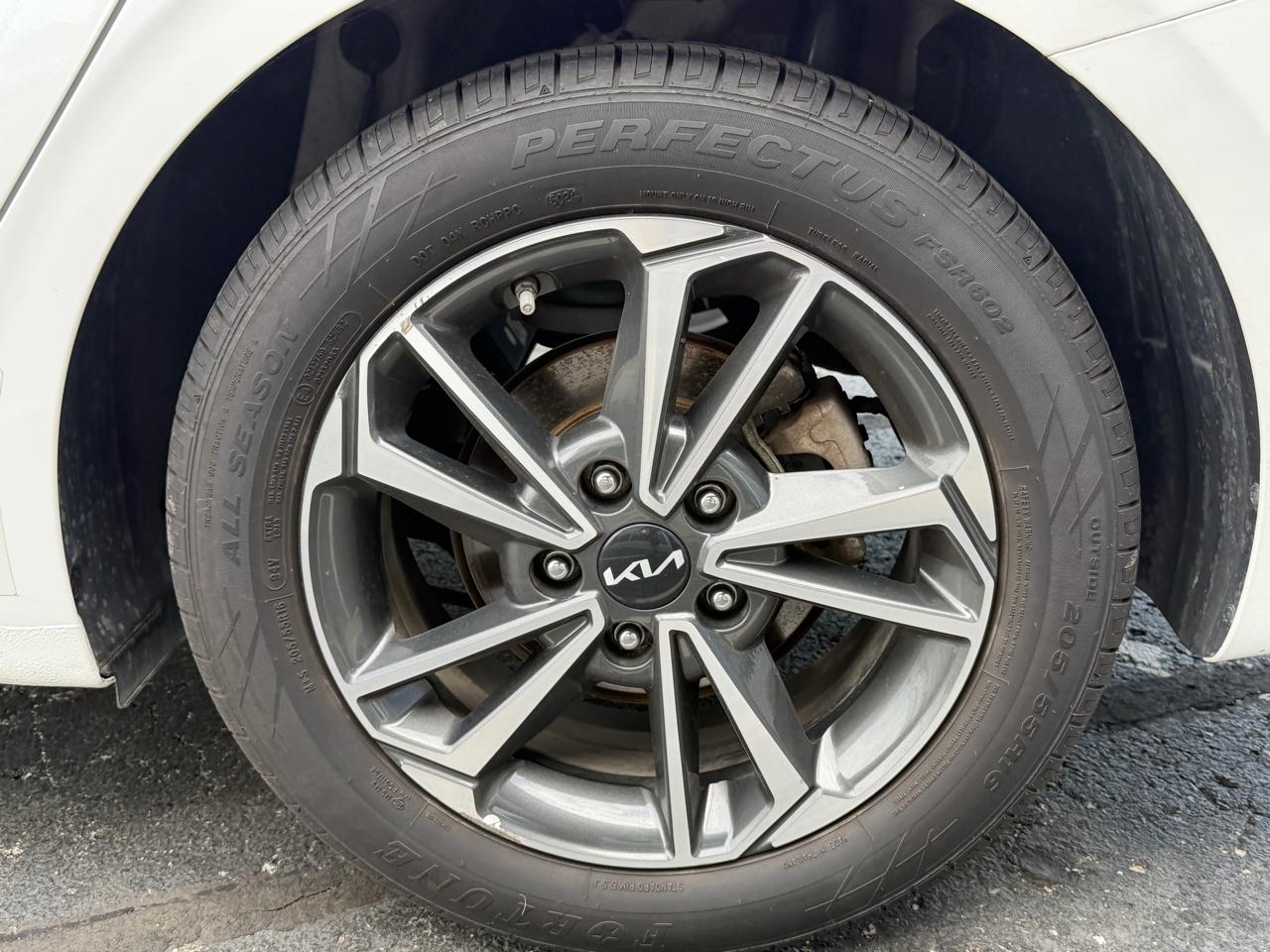 Kia Forte LXS IVT 2023