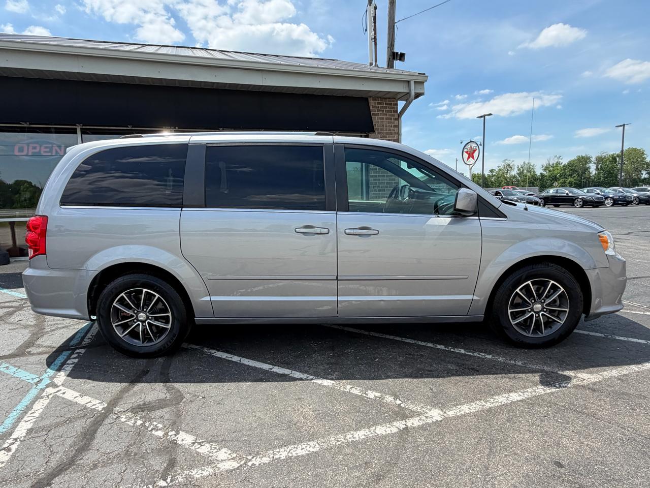 Dodge Grand Caravan SXT Wagon 2017