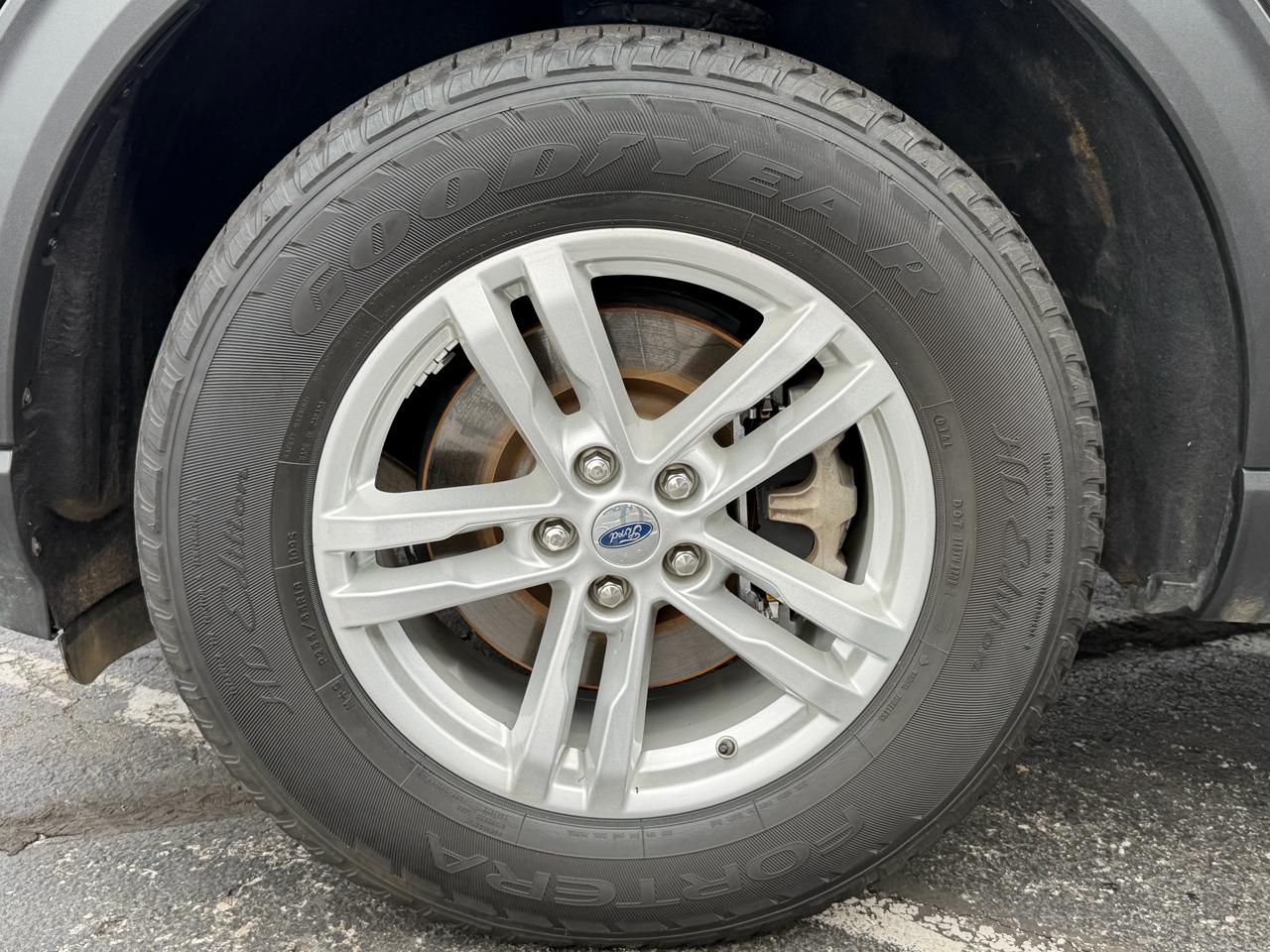 Ford Explorer XLT 4WD 2020