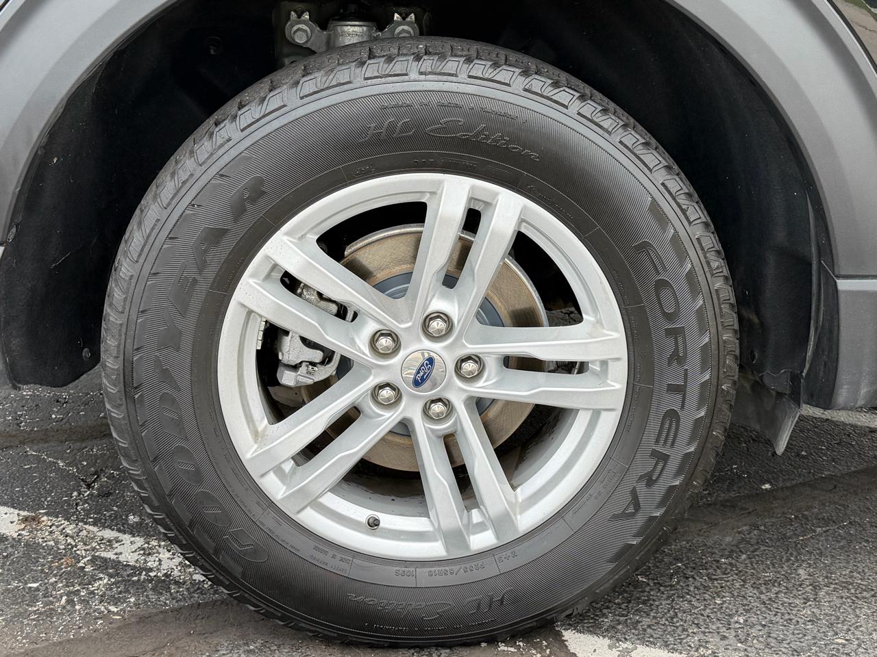 Ford Explorer XLT 4WD 2020