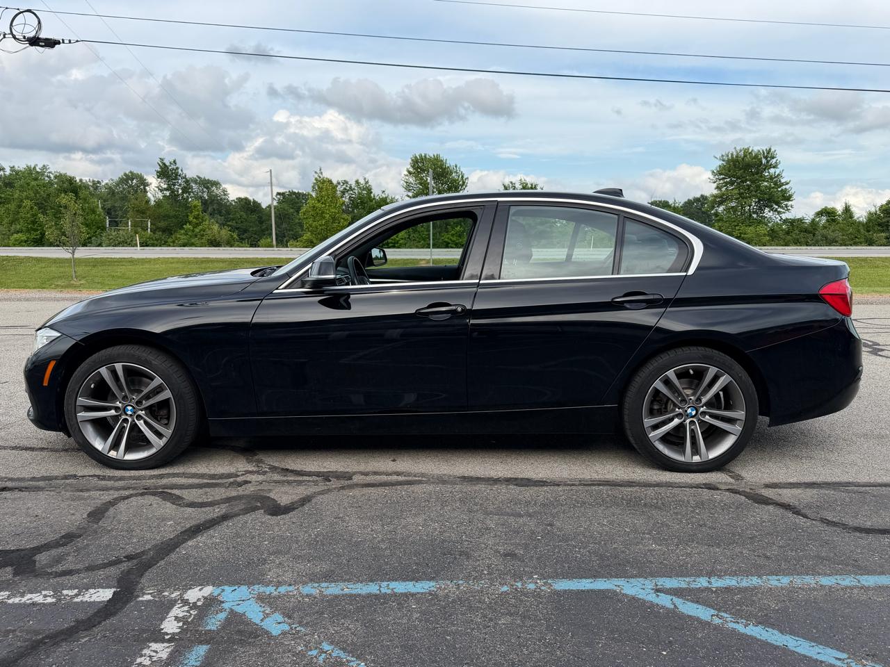 BMW 3 Series 330i xDrive Sedan 2018
