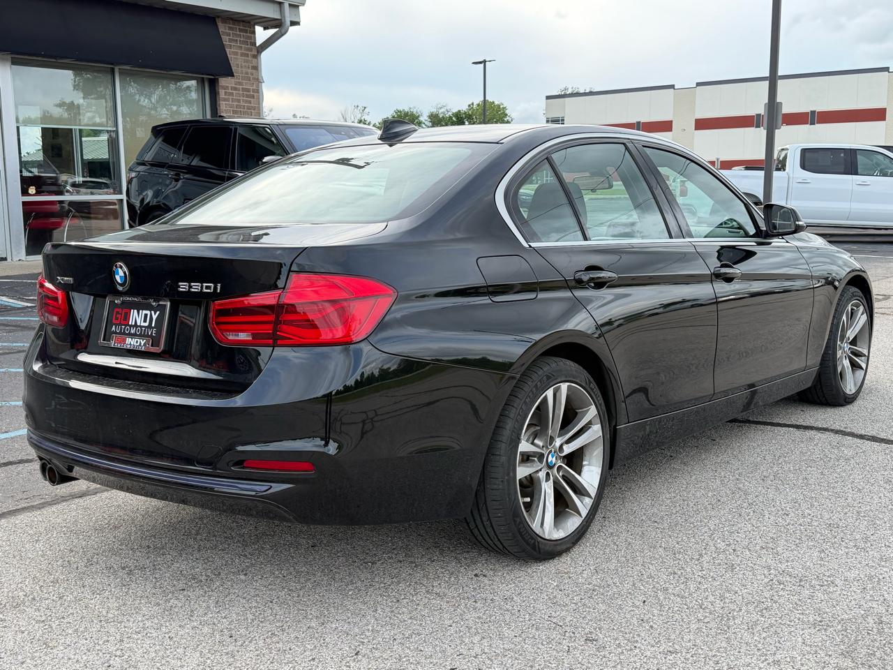 BMW 3 Series 330i xDrive Sedan 2018