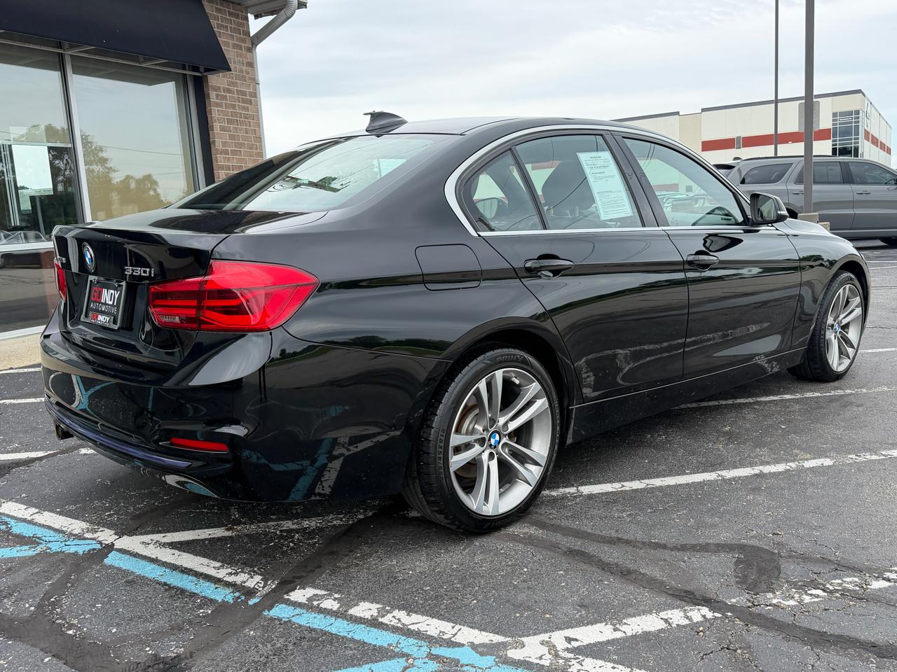 BMW 3 Series 330i xDrive Sedan 2018