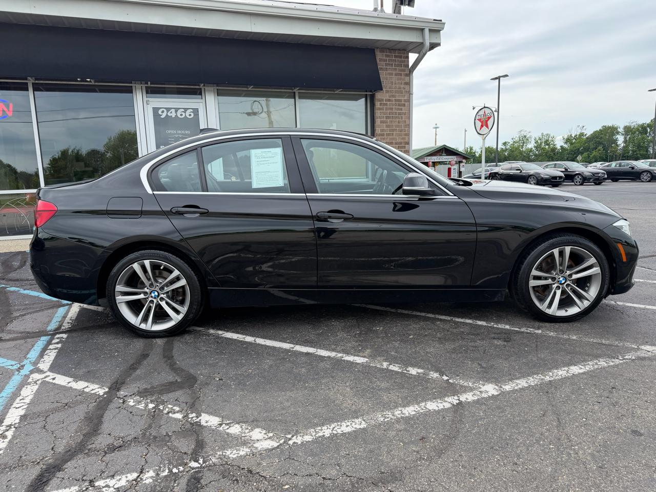 BMW 3 Series 330i xDrive Sedan 2018