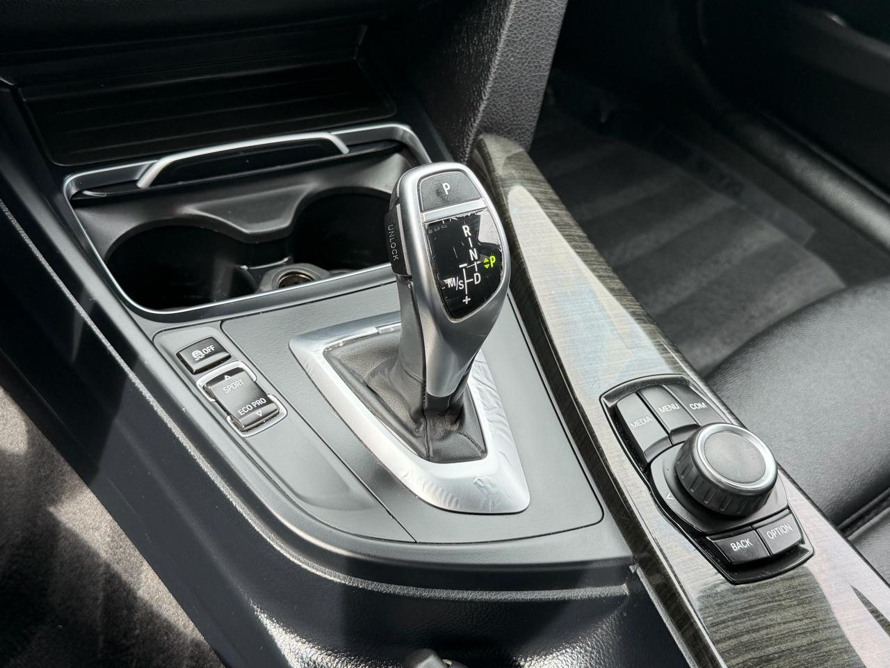 BMW 3 Series 330i xDrive Sedan 2018