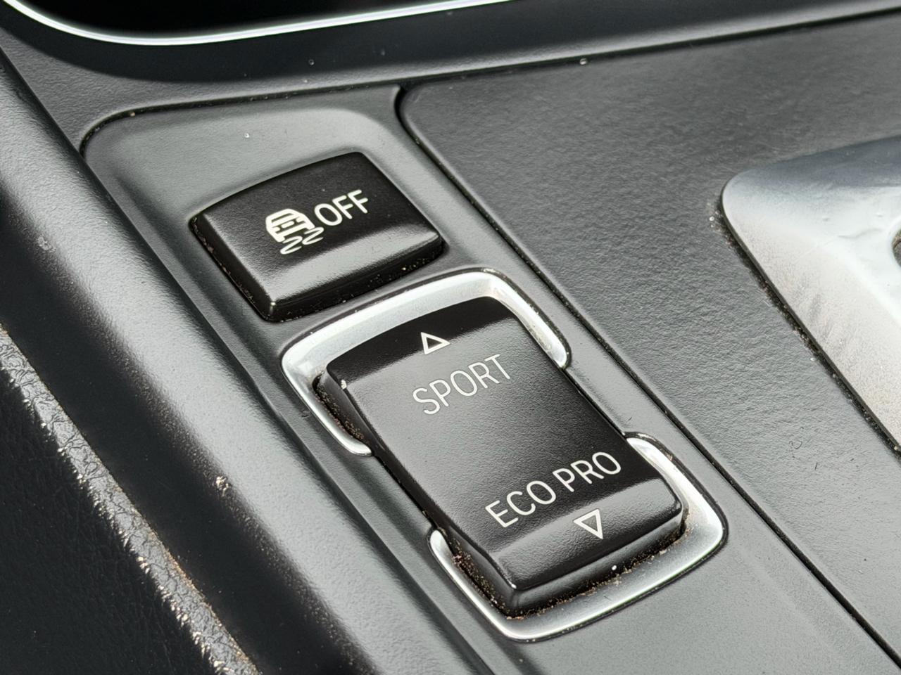BMW 3 Series 330i xDrive Sedan 2018