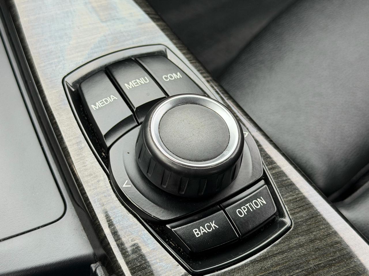 BMW 3 Series 330i xDrive Sedan 2018
