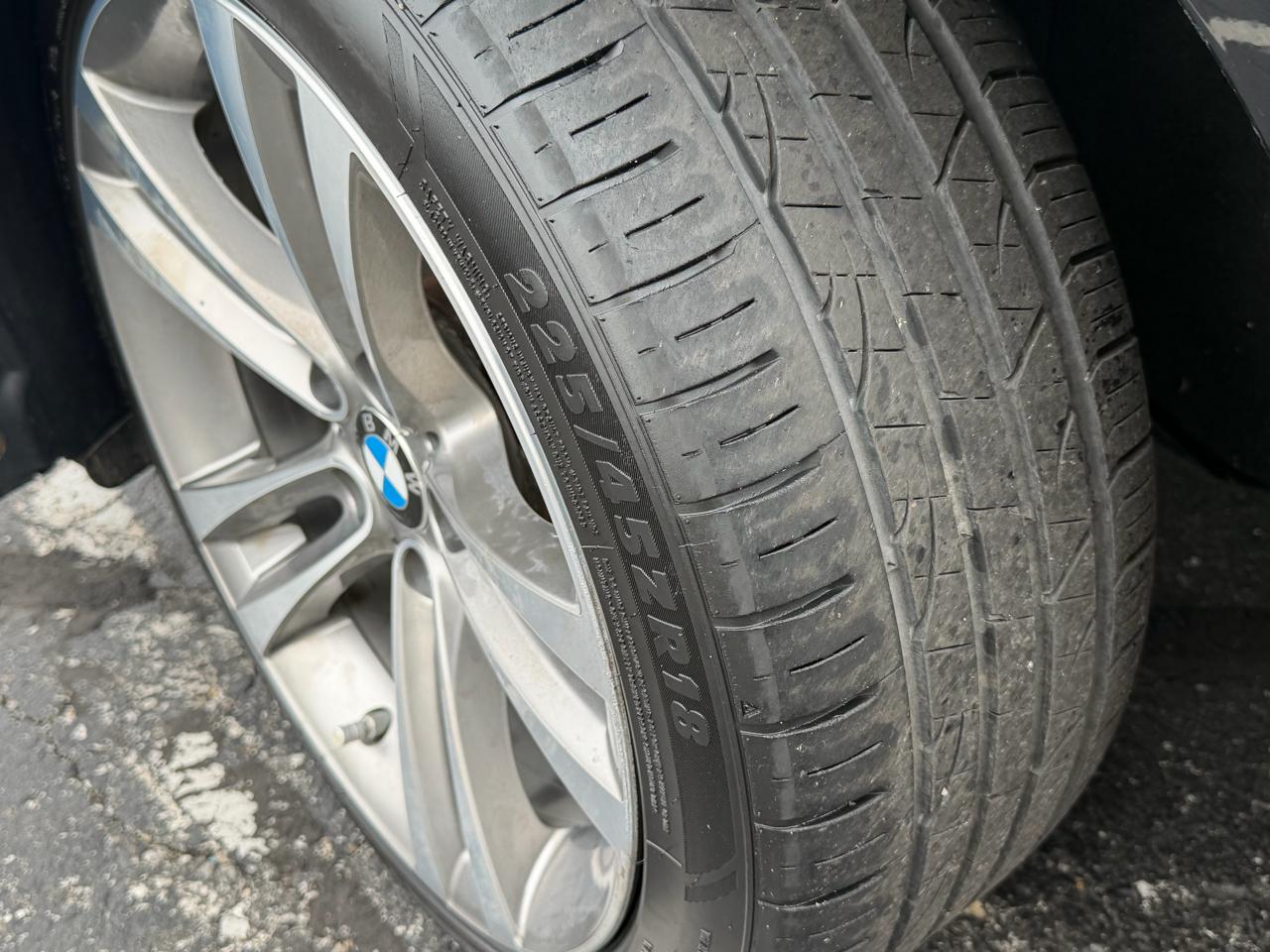 BMW 3 Series 330i xDrive Sedan 2018