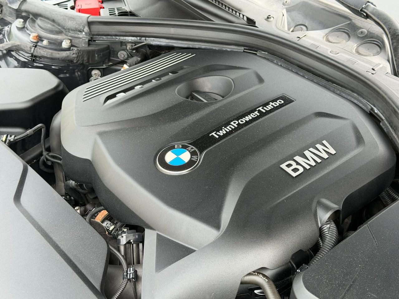 BMW 3 Series 330i xDrive Sedan 2018