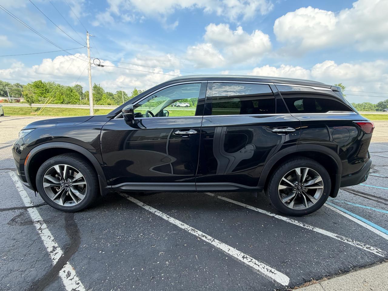 Infiniti QX60 LUXE AWD 2023