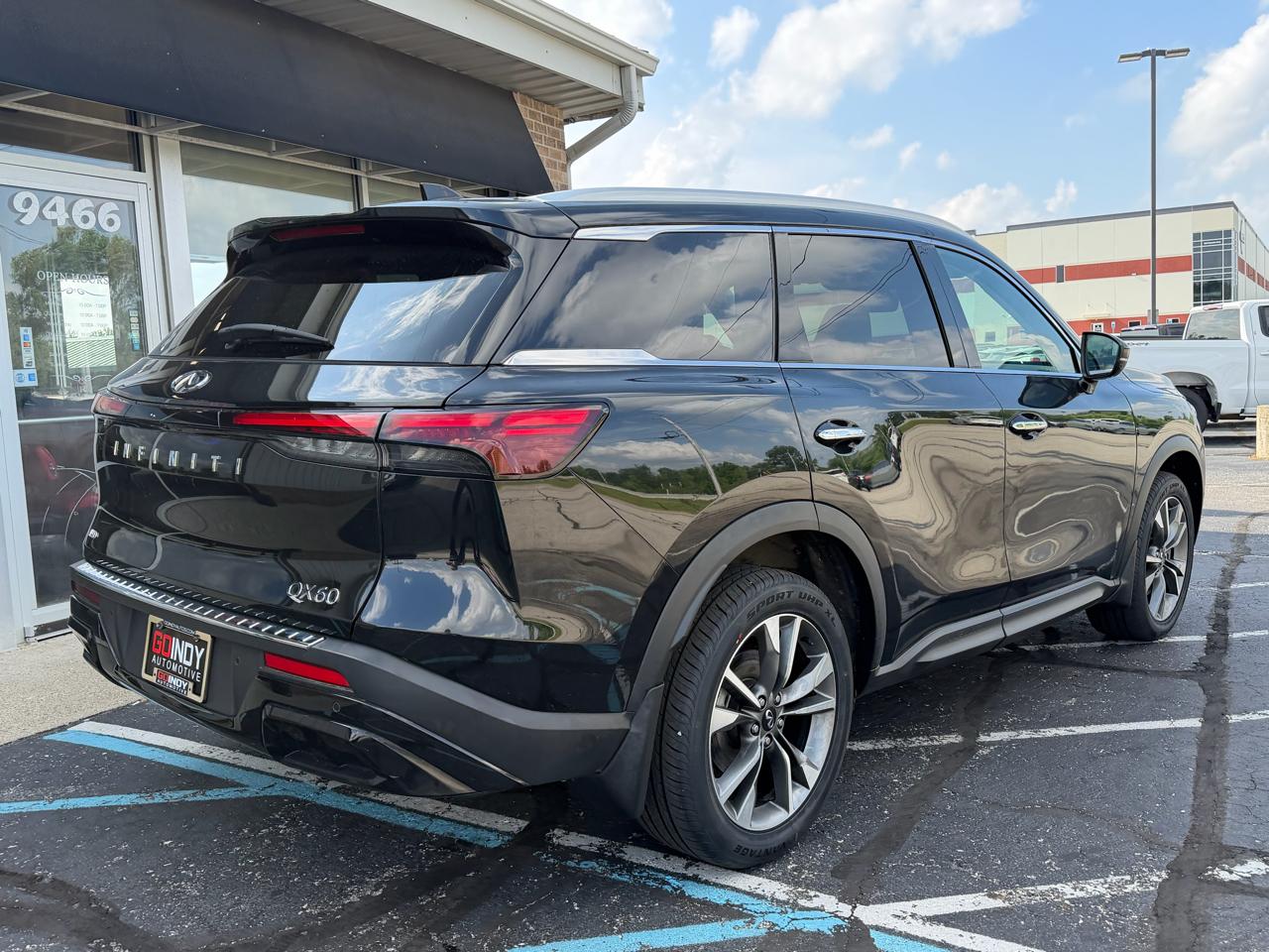 Infiniti QX60 LUXE AWD 2023
