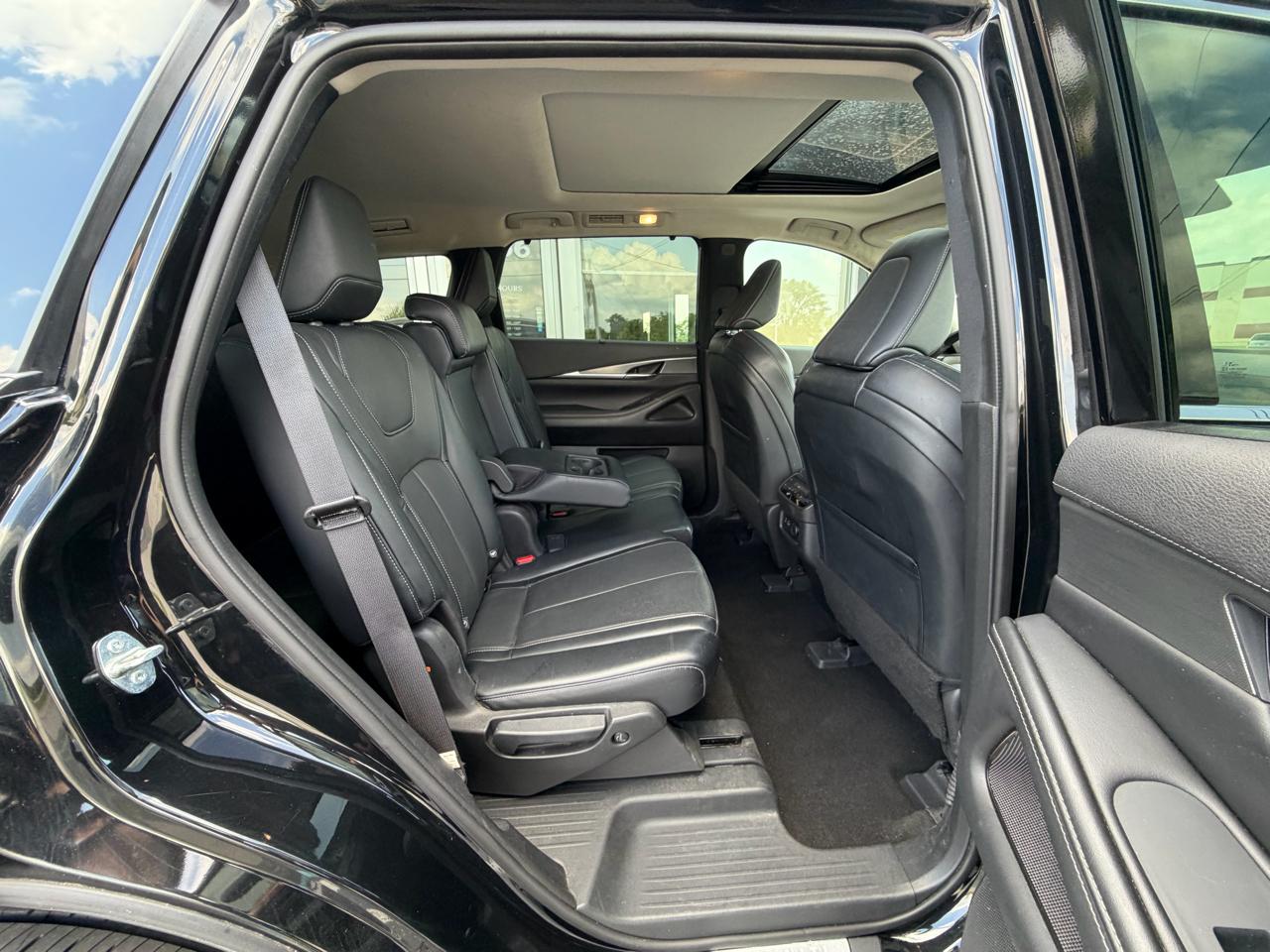 Infiniti QX60 LUXE AWD 2023