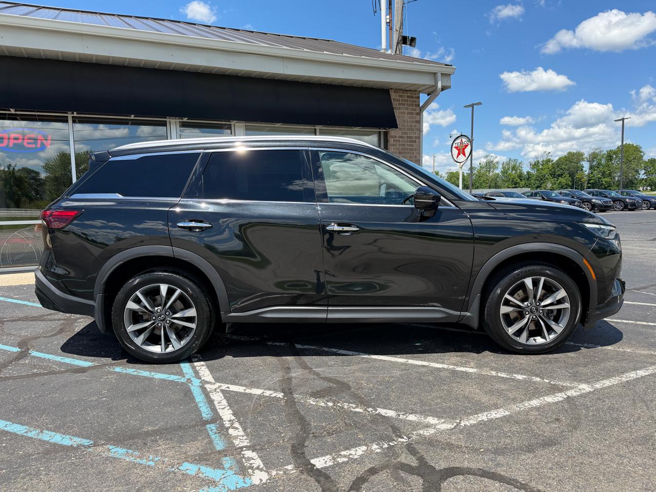 Infiniti QX60 LUXE AWD 2023