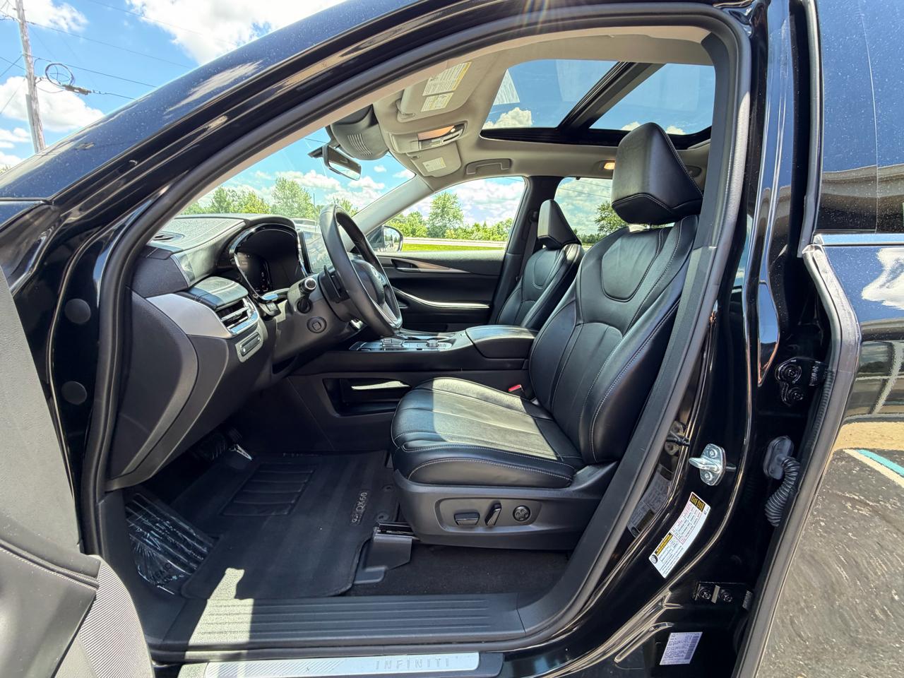 Infiniti QX60 LUXE AWD 2023