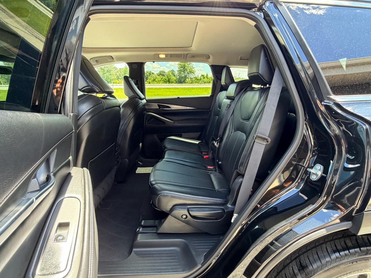 Infiniti QX60 LUXE AWD 2023