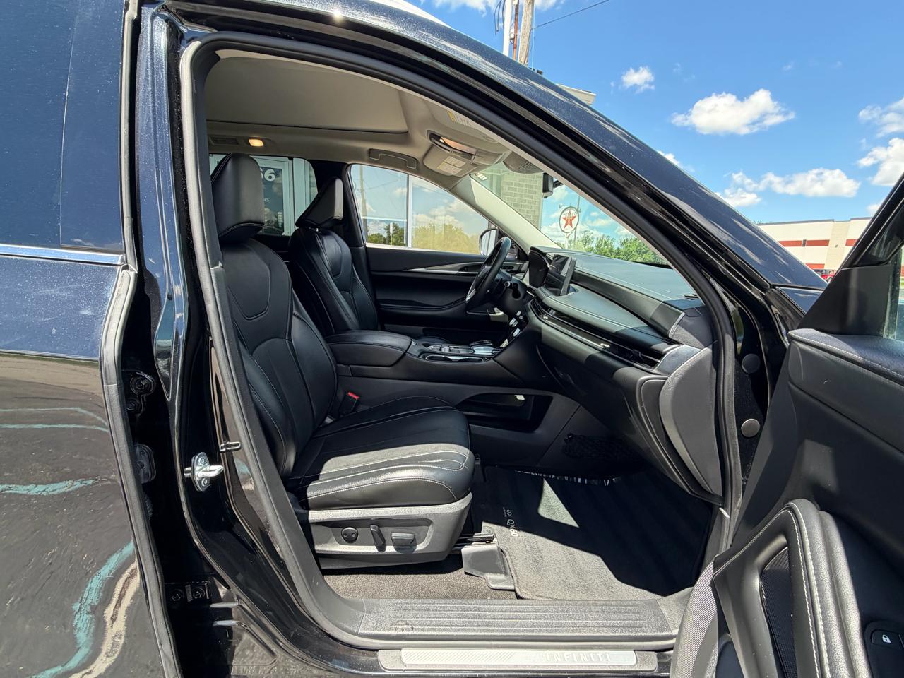 Infiniti QX60 LUXE AWD 2023