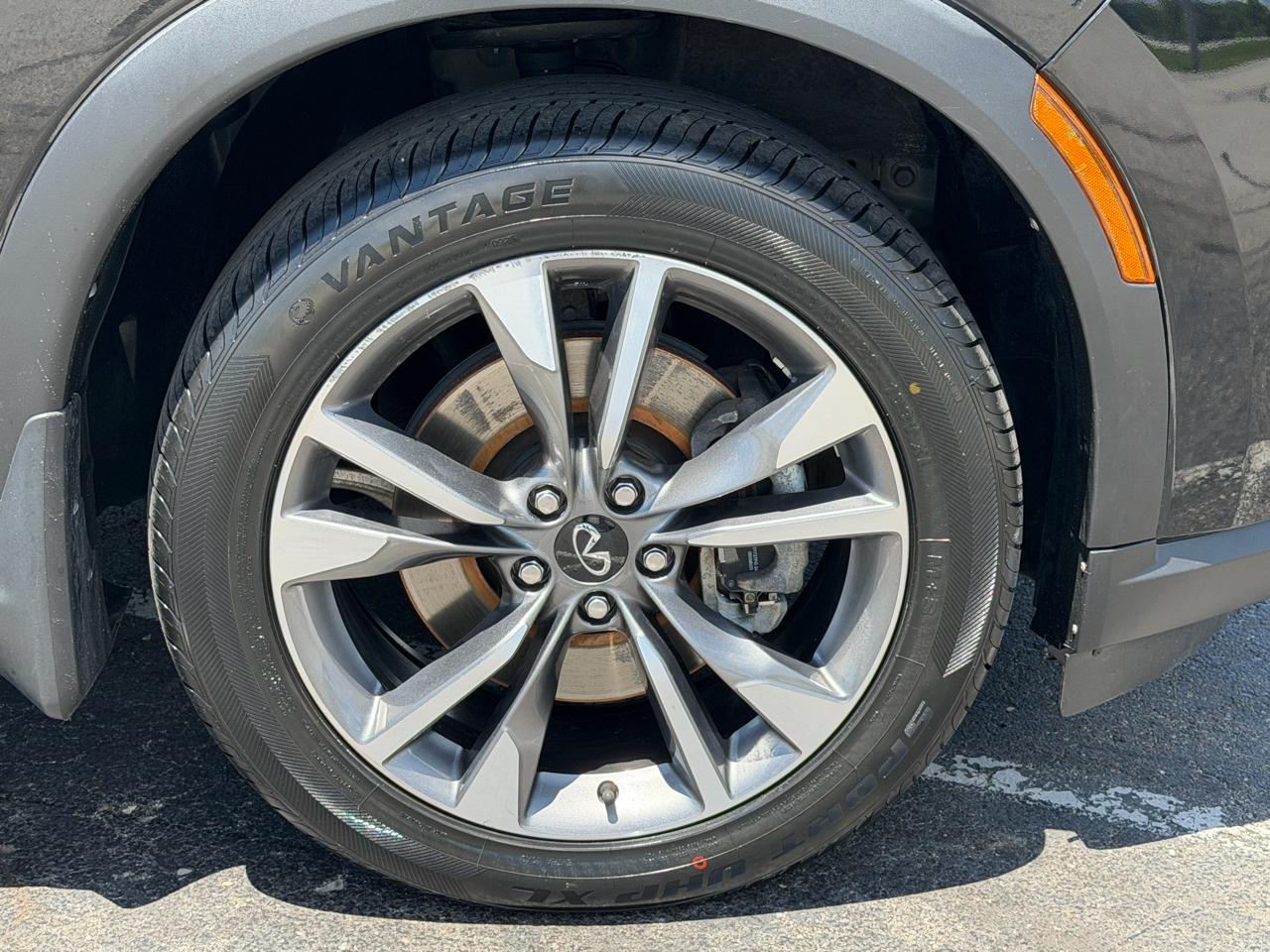 Infiniti QX60 LUXE AWD 2023