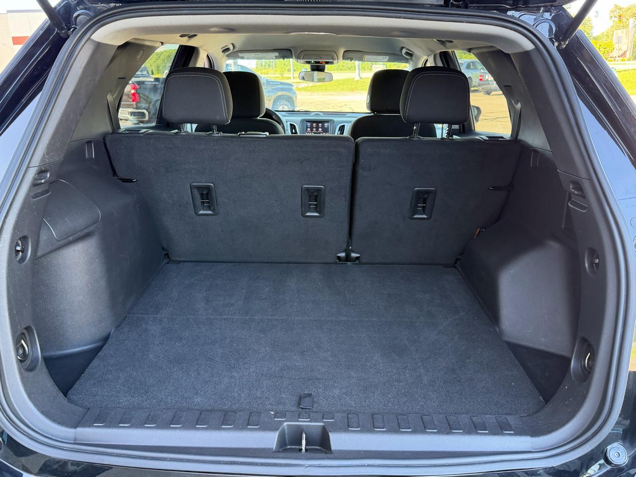 Chevrolet Equinox AWD 4dr LT w/1LT 2023