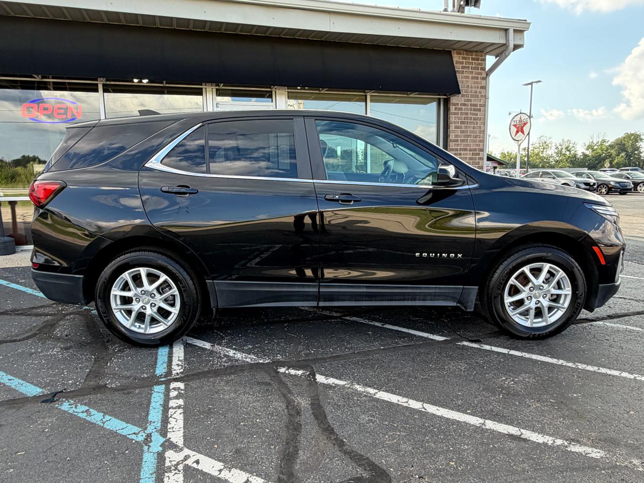 Chevrolet Equinox AWD 4dr LT w/1LT 2023