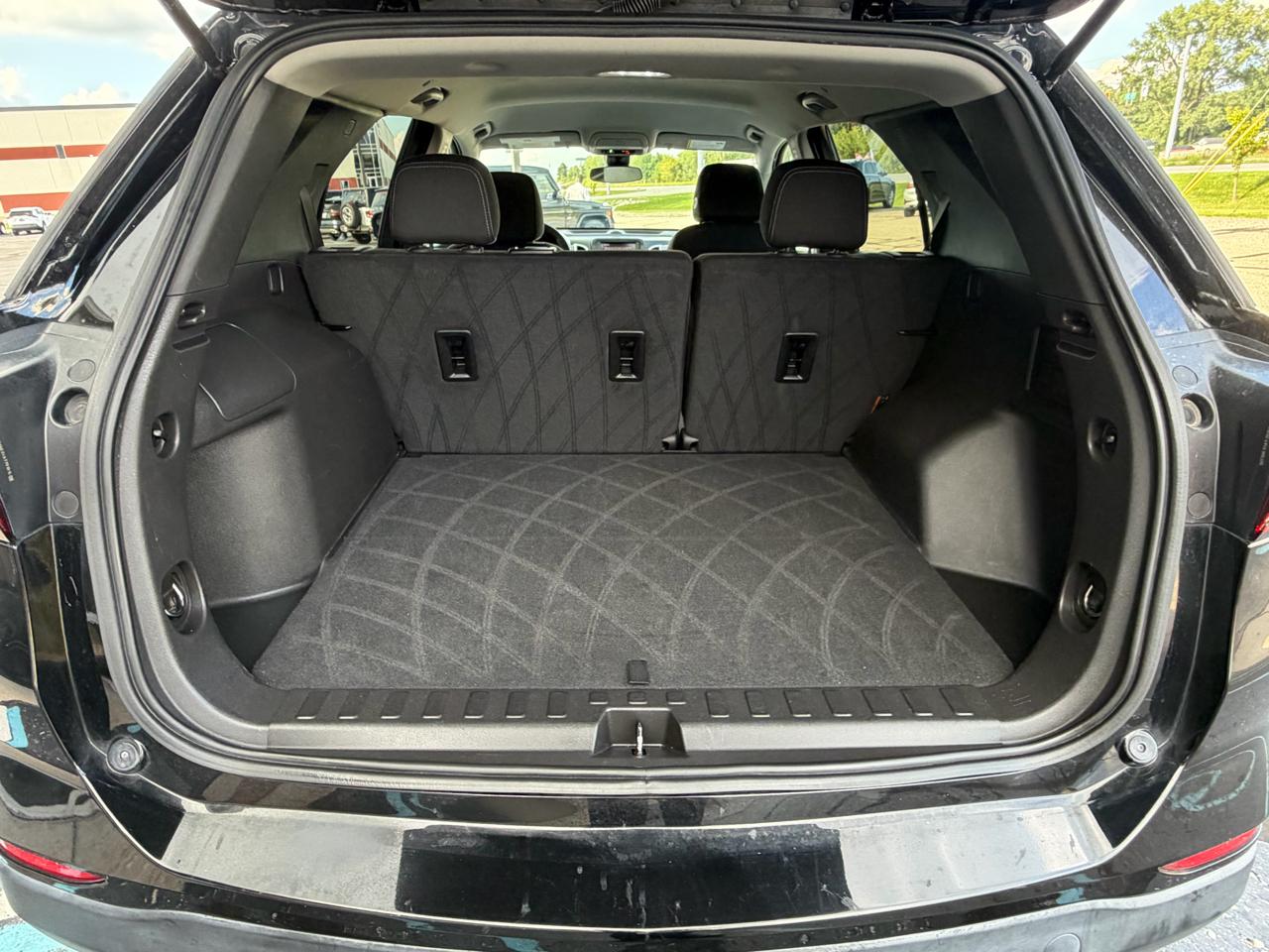 Chevrolet Equinox AWD 4dr LT w/1LT 2023