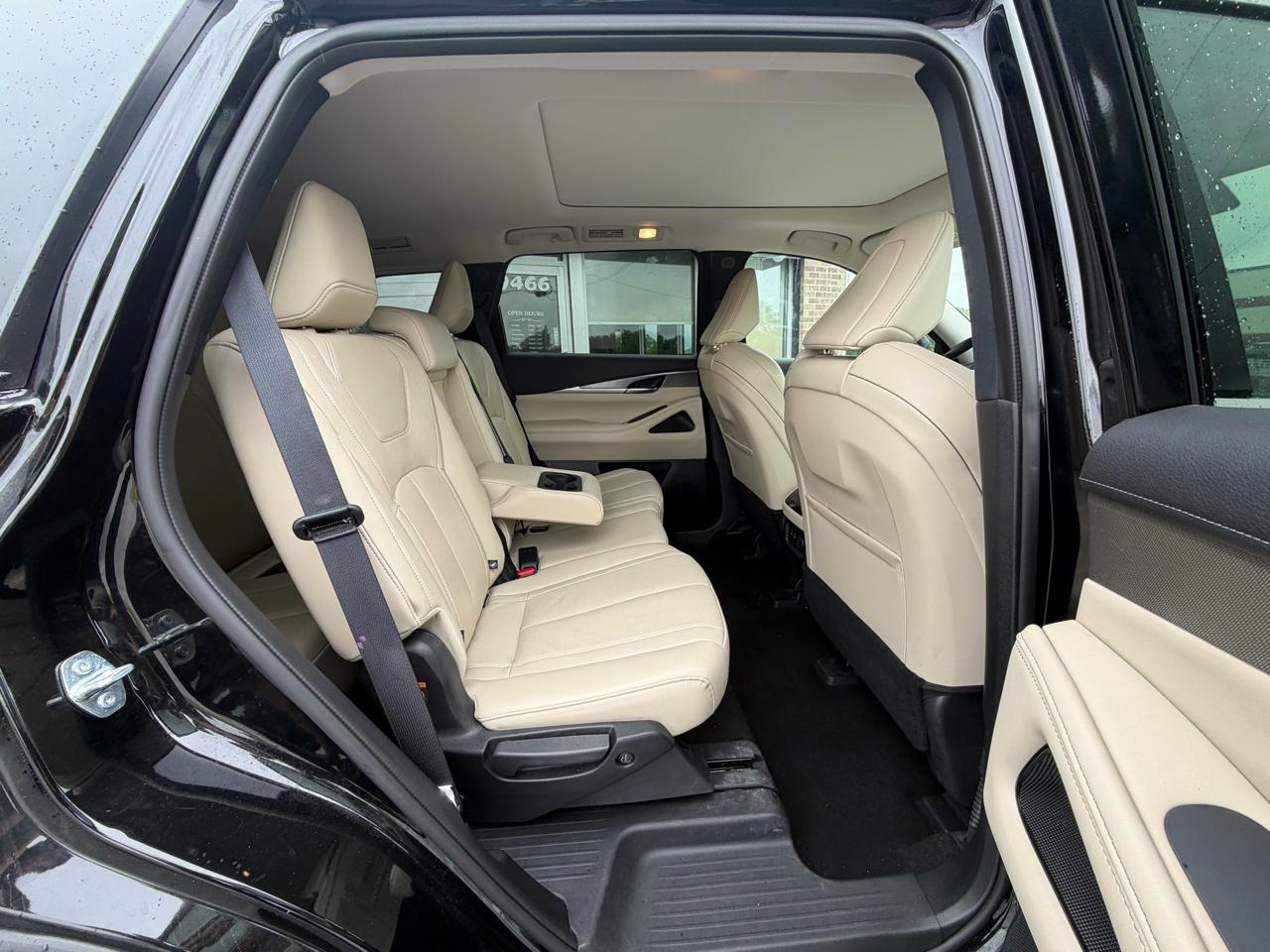 Infiniti QX60 LUXE AWD 2024