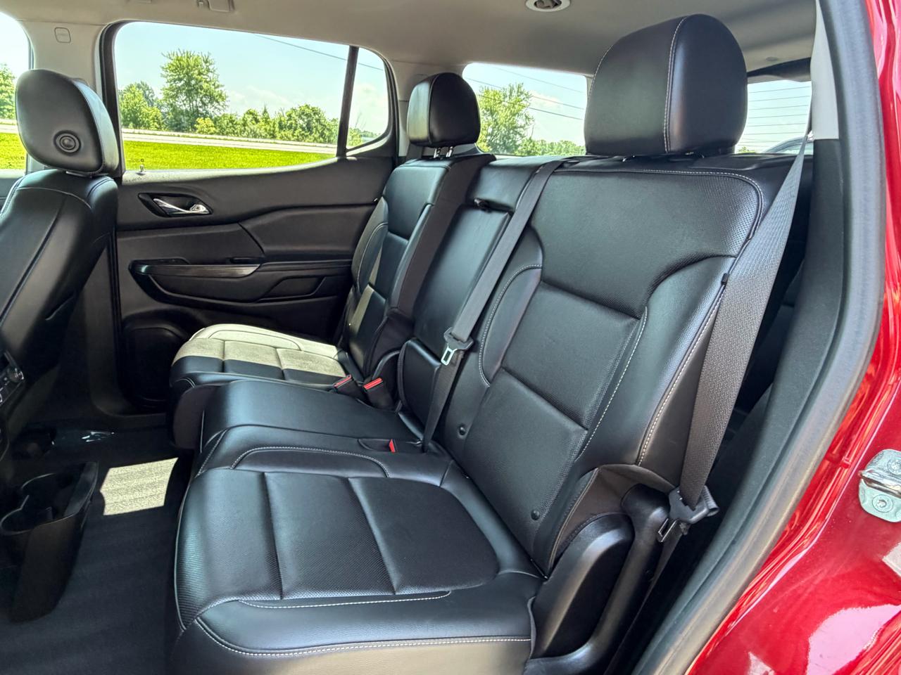 GMC Acadia FWD 4dr SLT 2023