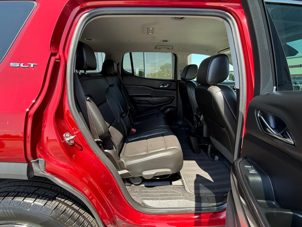 GMC Acadia FWD 4dr SLT 2023