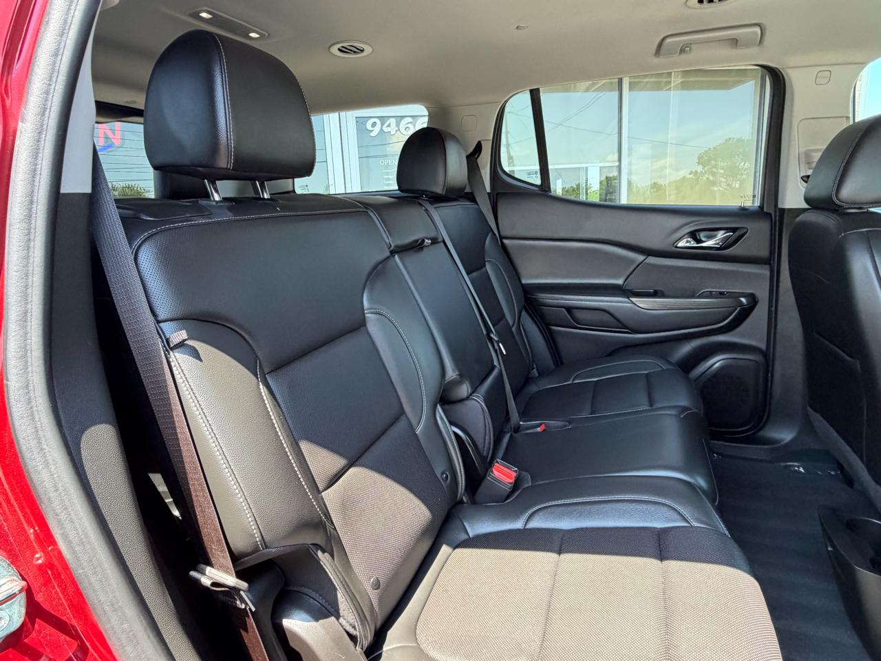 GMC Acadia FWD 4dr SLT 2023