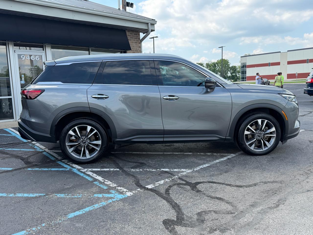 Infiniti QX60 LUXE AWD 2024