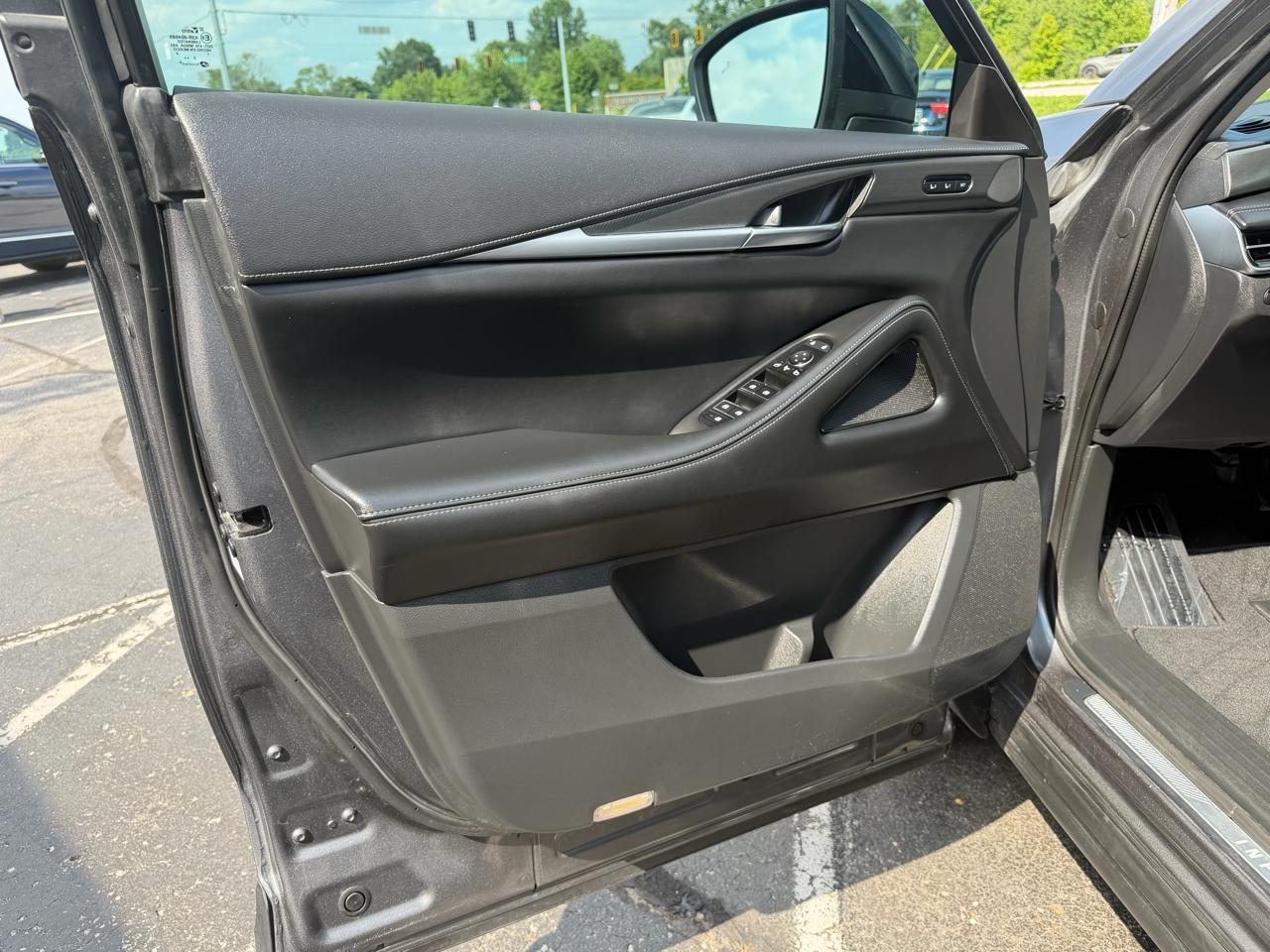 Infiniti QX60 LUXE AWD 2024