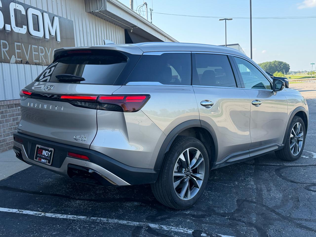 Infiniti QX60 LUXE AWD 2024