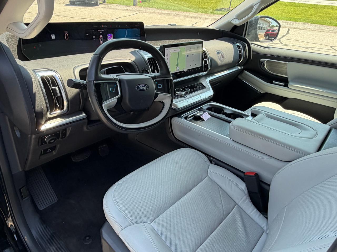 Ford Expedition Max Platinum 4x4 2025